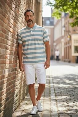 L.L. Bean Men's Slightly Fitted Polo Shirt Color: Mint Green & White Size: Large